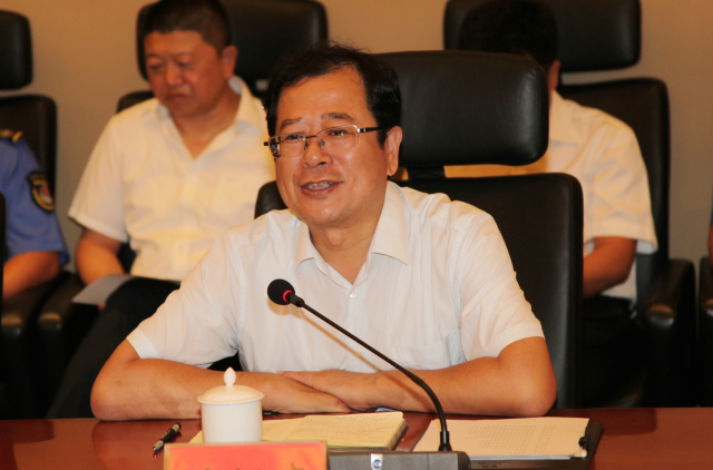 国家自然资源督察北京局局长孙家海介绍督察相关情况,市委书记陈振亮