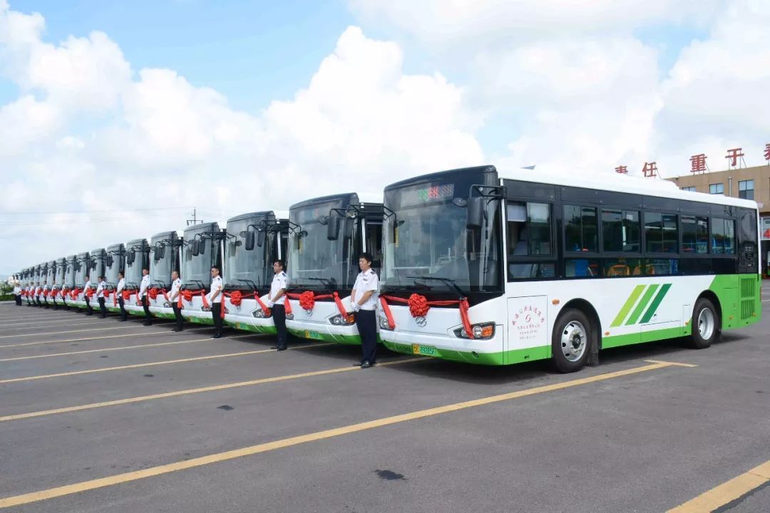 文登公交投放17辆新能源公交车,助力"精致城市"建设