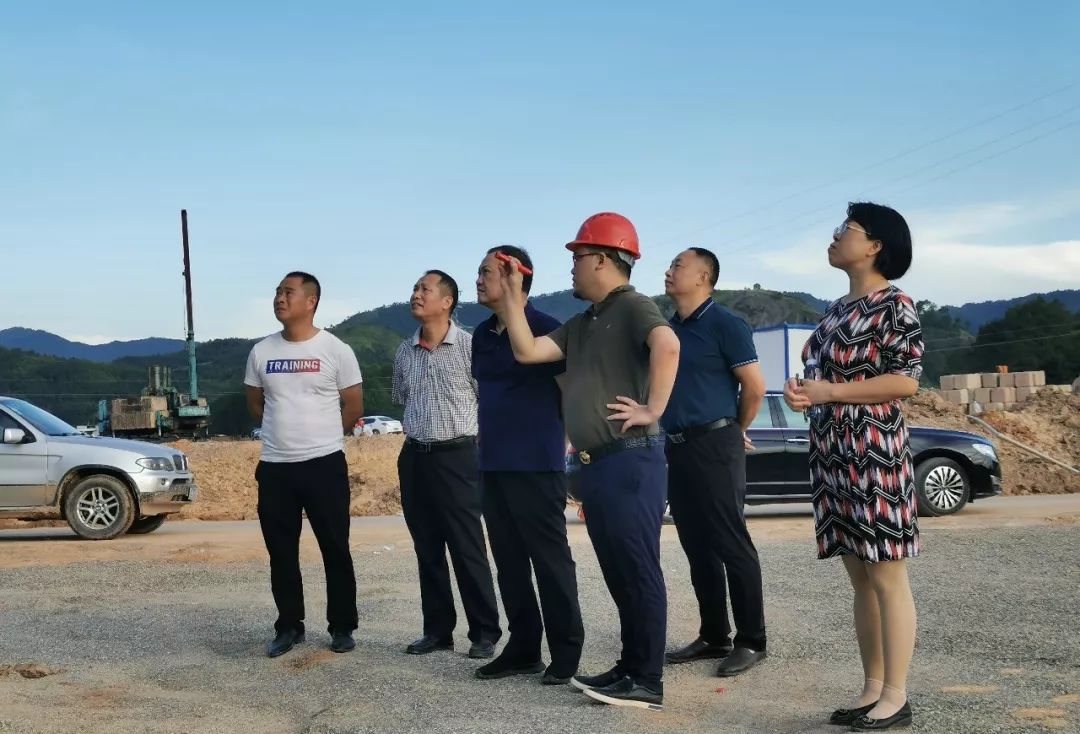 石城县长尹忠一行视察赣州市重点项目石城天沐温泉国际旅游度假区