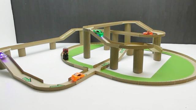 玩具车有了,就差这么一个硬纸板跑道,看看如何diy?