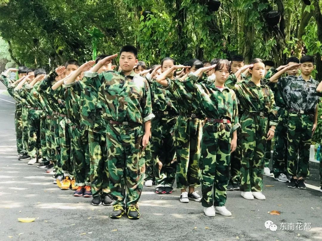 云霄四中军训暨研学之旅青春绽放扬帆起航