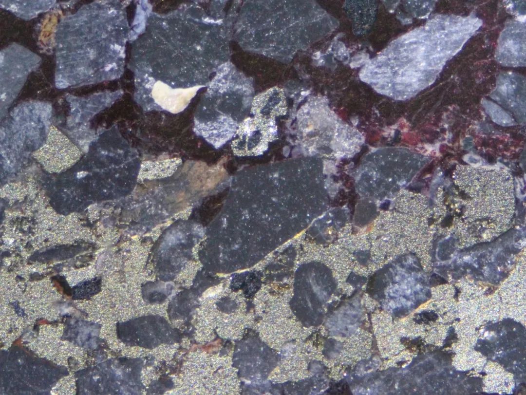 就有这么多显微镜下是这样的博物馆里是这样的锆石扫描电镜下是这样的