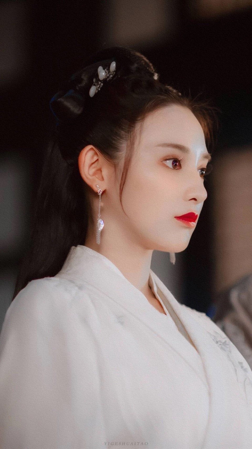 网传《仙剑4》两大主演,感觉这选角太符合大家想象了_彭小苒