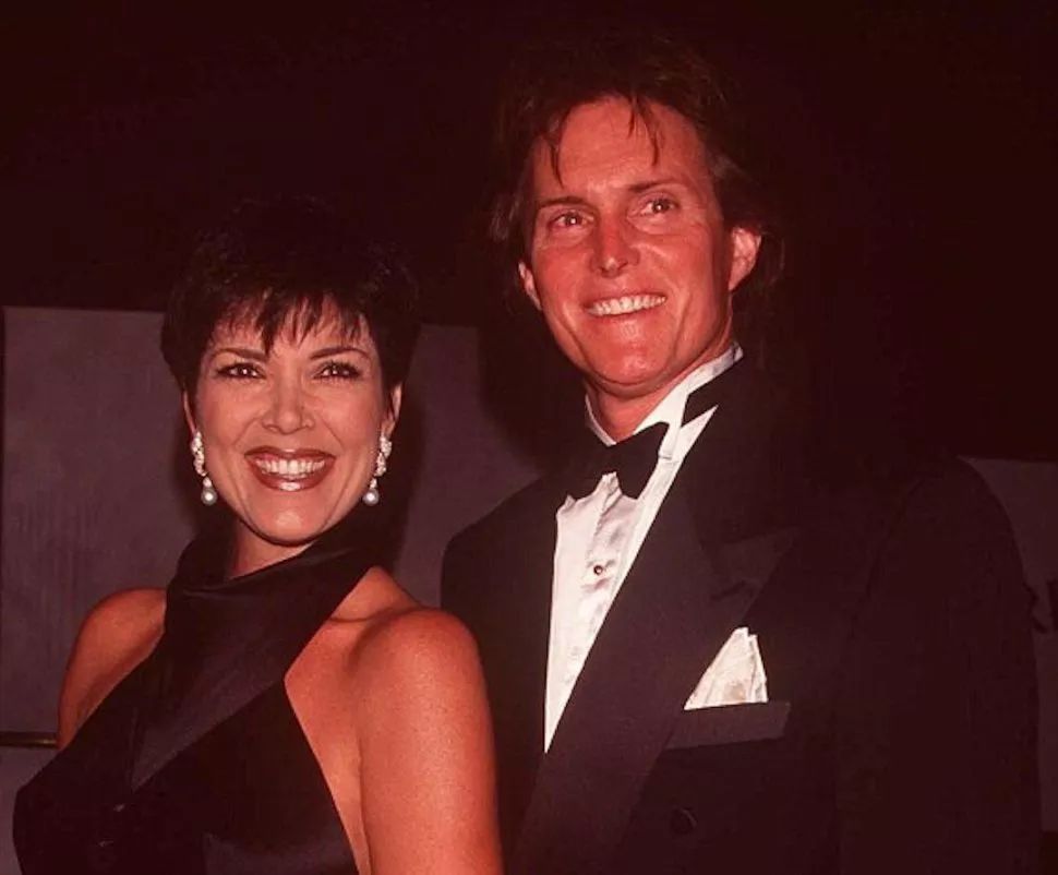 从运动员退役后,bruce jenner混过好莱坞当过演员,但事业一直不理想.