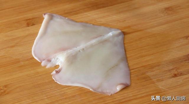 一切一烫一炒这是鱿鱼最好吃的做法造型好看开胃又下饭