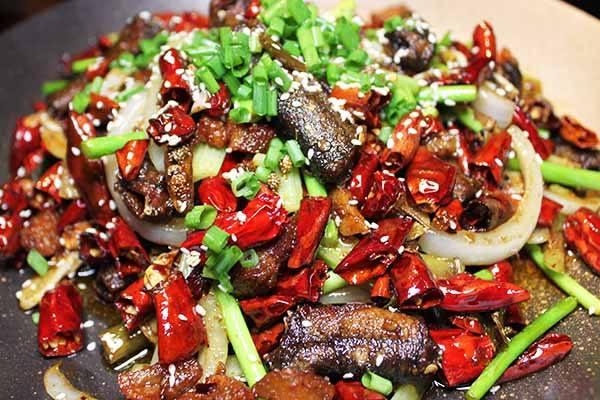 什么是重庆江湖菜这些特色麻辣美食一道菜就可以撑起一桌菜