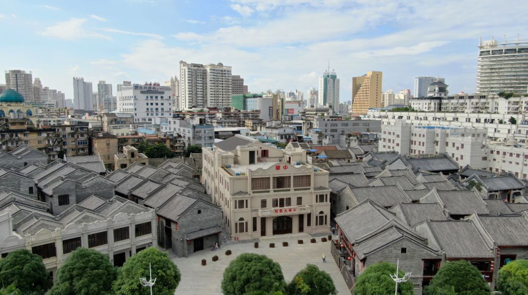 南宁市"三街两巷"历史文化街区改造项目(张鸿飞 摄)湖南广播电视台旗