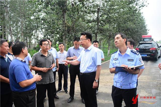 王彦芳督导我县大气污染防治和非法采砂采矿工作