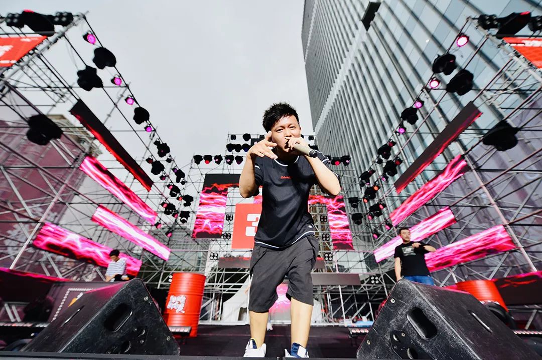 人气选手空降会/专场表演《中国新说唱》2019潮玩体验馆8月10日但我们