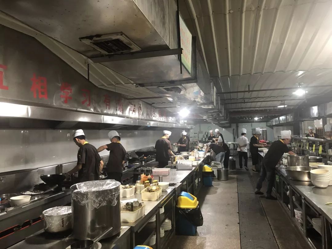 三城同创带你直击武义各大酒店后厨