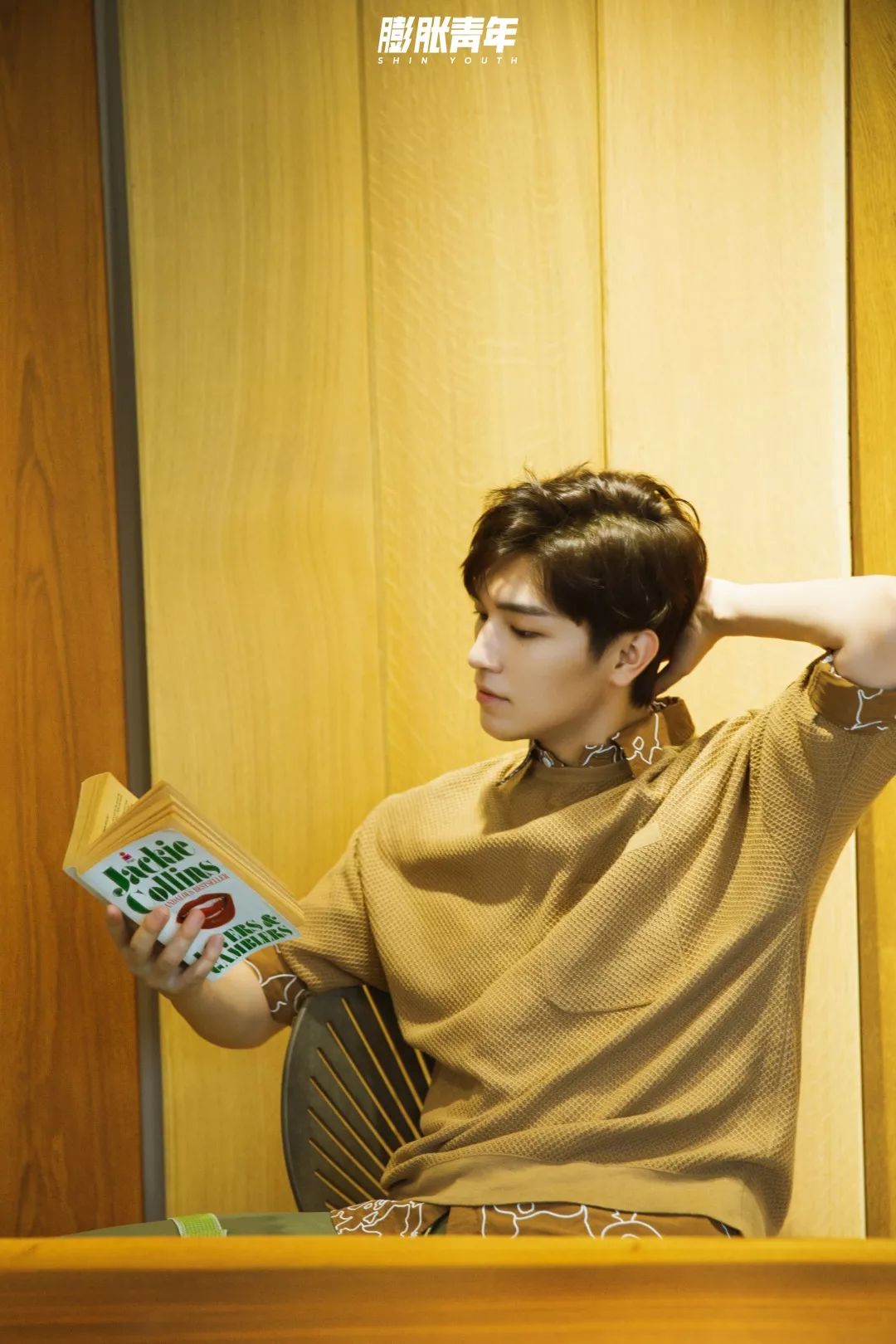 膨胀idol超越时空的玫瑰台风把你刮到杨旭文的赤热恋爱季