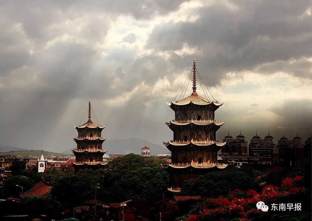 歷史老照片開元寺近二十年來的同框照片以及泉州開元寺歷年參與慈善