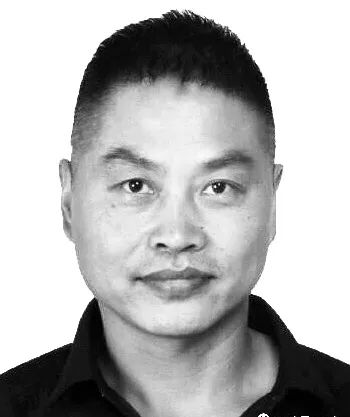 新婚夫妇来西安旅游丈夫没发朋友圈妻子负气出走要跳河