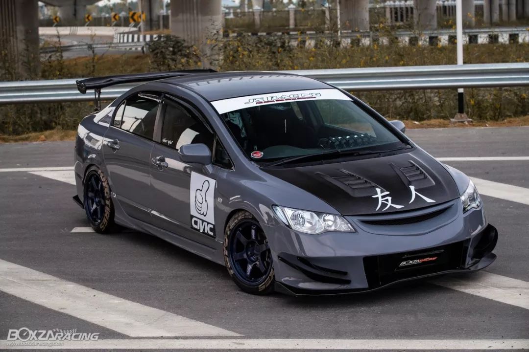 坚持性能,不向姿态妥协,这辆影响了两代人的八代思域 type r 改装得太