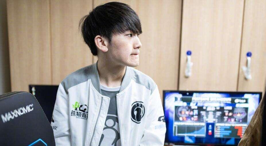 ig选手工资不再跟rank挂钩,skt全员王者,ig仅阿水勉强王者