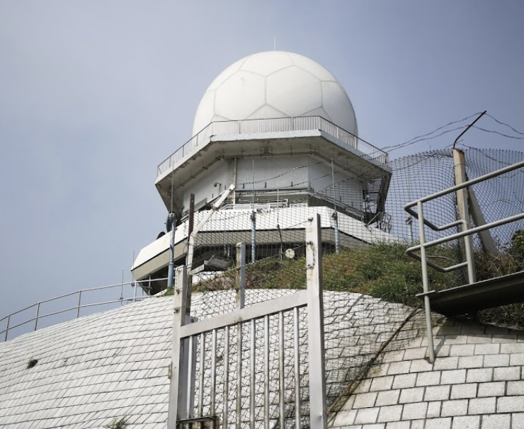 香港机场瘫痪内地该出手时就出手