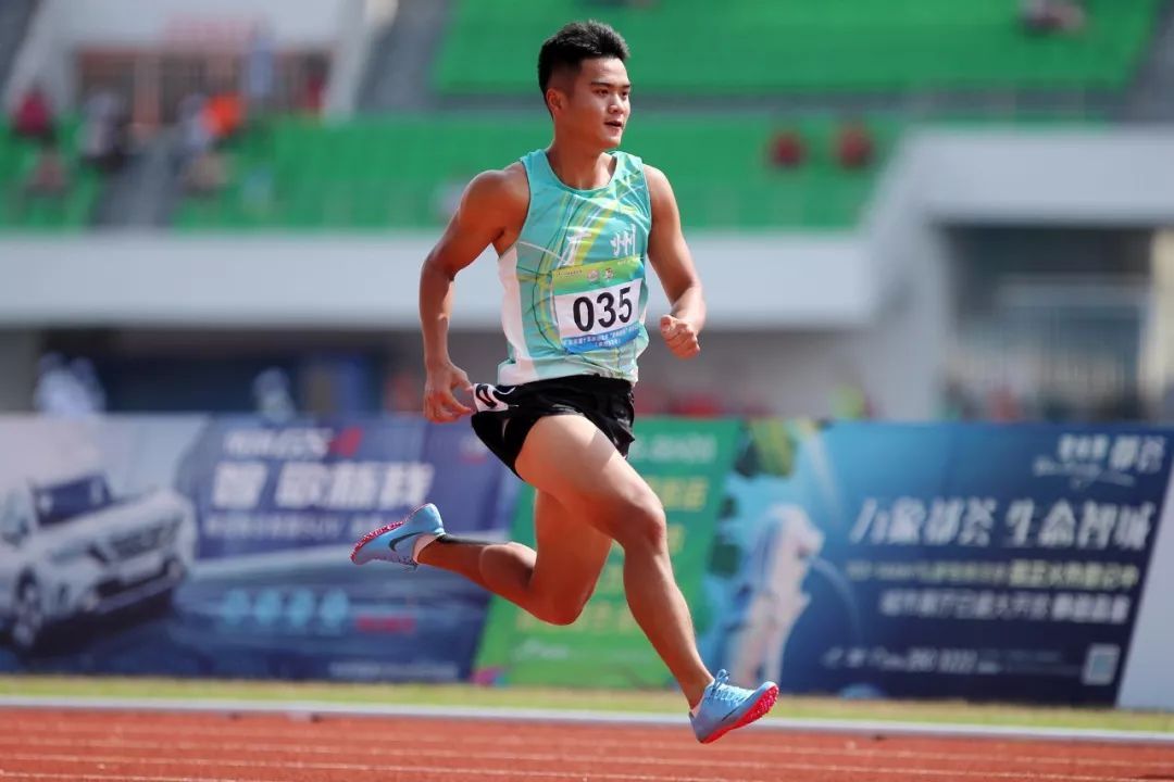 青运会明日开赛百米大战看黄永炼能否复制当年莫有雪夺冠辉煌