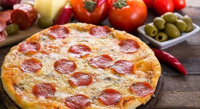 面包是西方人的主食,就和我们吃白面一样.