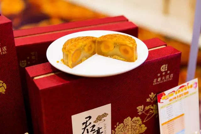 感恩支持君豪会员免费领取月饼咯