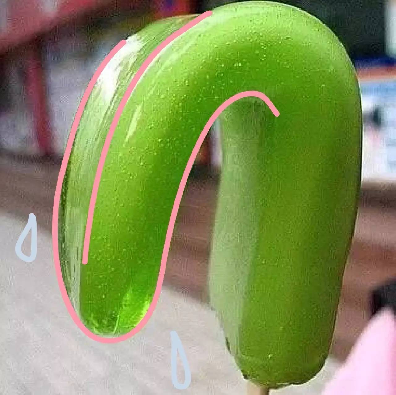 它表面是绿色的,而且柔韧性相当之强.