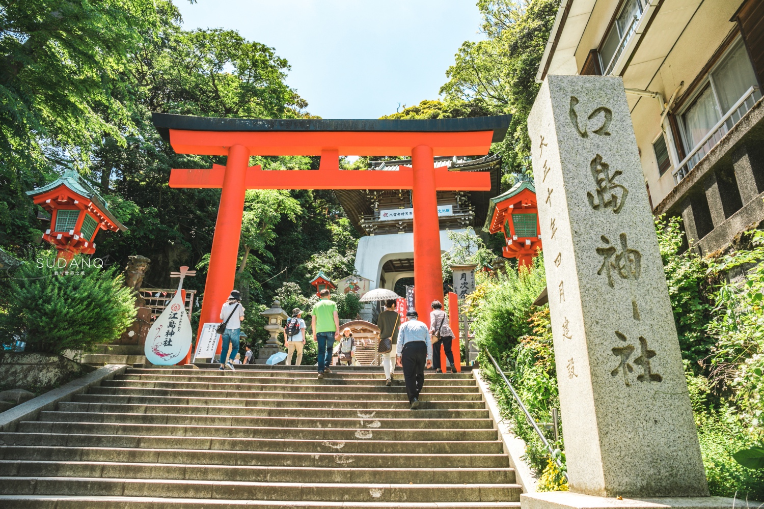 《灌篮高手》拍照圣地挤满游客，日本这座古城火了，强推江之岛