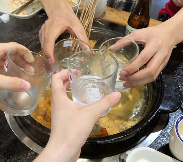 月薪3000就别追求茅台五粮液了,试试这几款,口感一级,关键是便宜_朋友