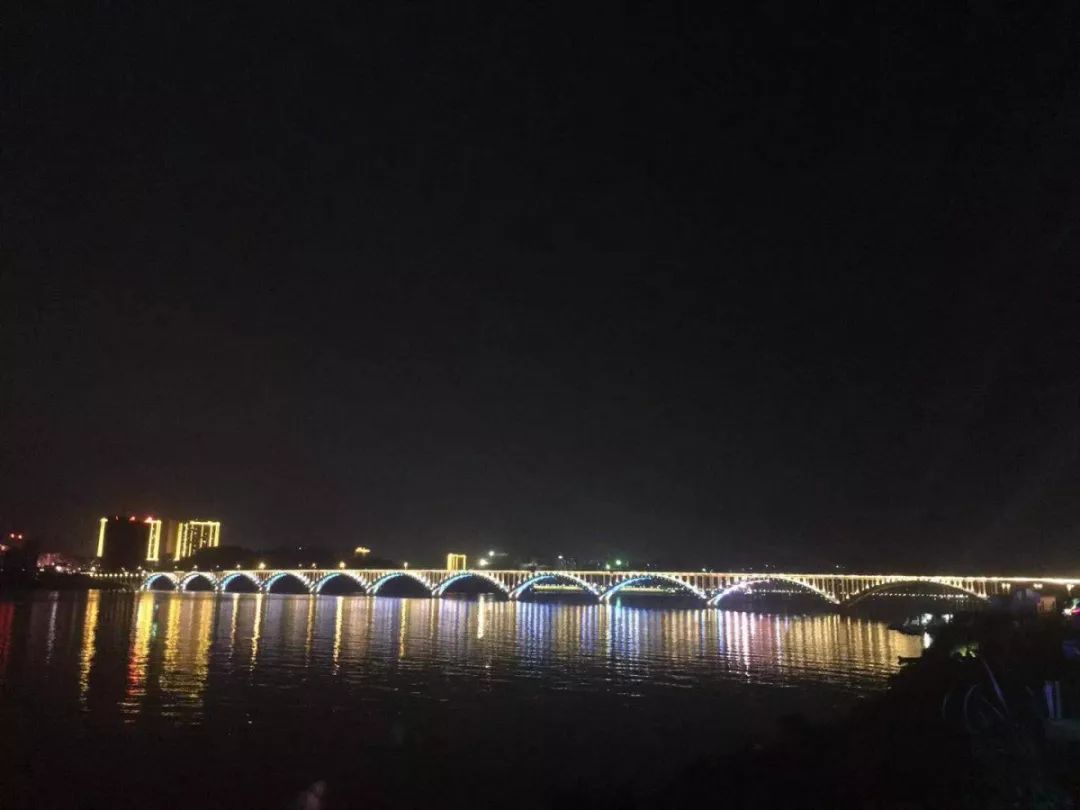 中梁西江首府音乐狂欢现场精彩回顾丨花园洋房叠墅大宅火热预约中