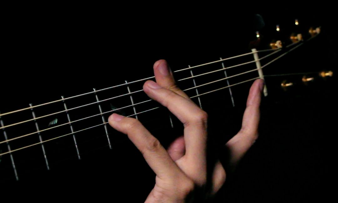 左手打不开那是你没这么练过