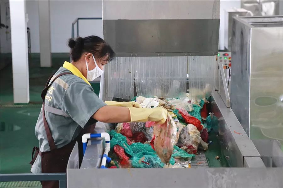 热点钟村街新增日均处理28吨餐厨垃圾处理站垃圾分类逐渐成为街坊好