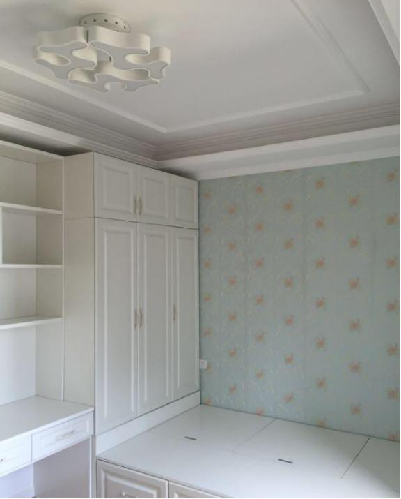 新房刚装修完,家的柜子都是定制,全房才花5万多,值!