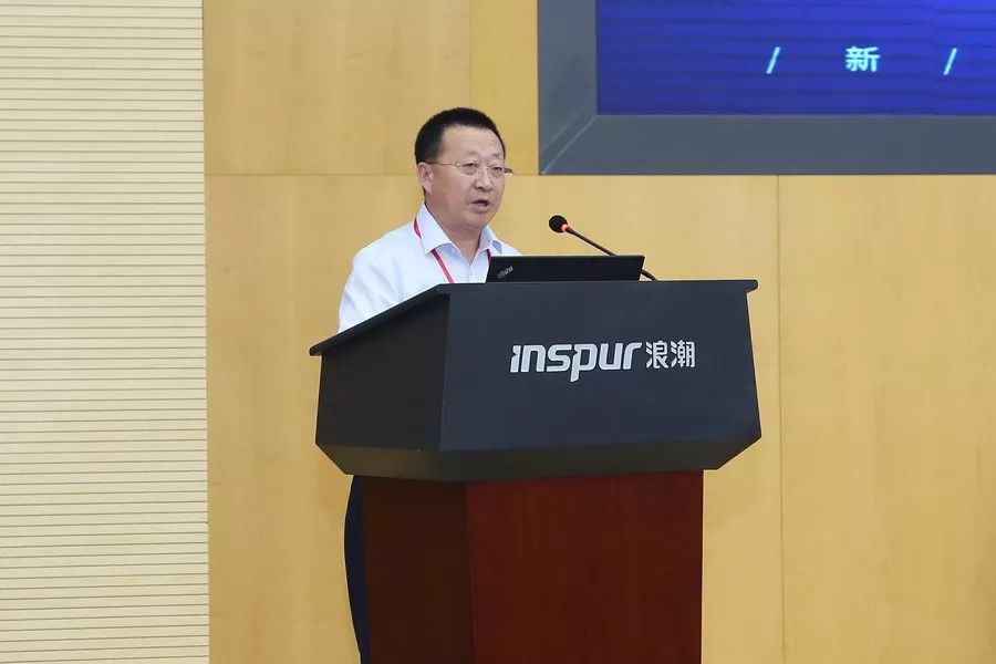 东北大学党委副书记张国臣致辞8815山东大学学生就业创业指导中心