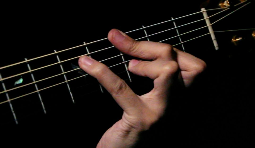 左手打不开那是你没这么练过