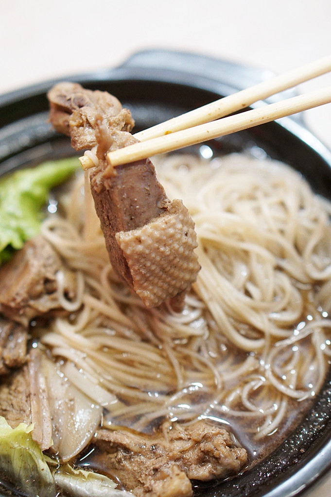 猪肚面线除了番鸭面线之外,还搭配了两款海鲜类面线