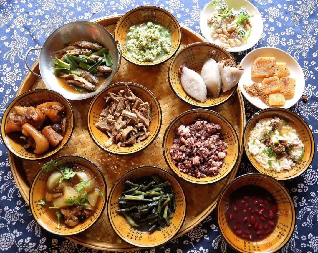 长桌宴美食舌尖上的长桌宴千年不散流水席