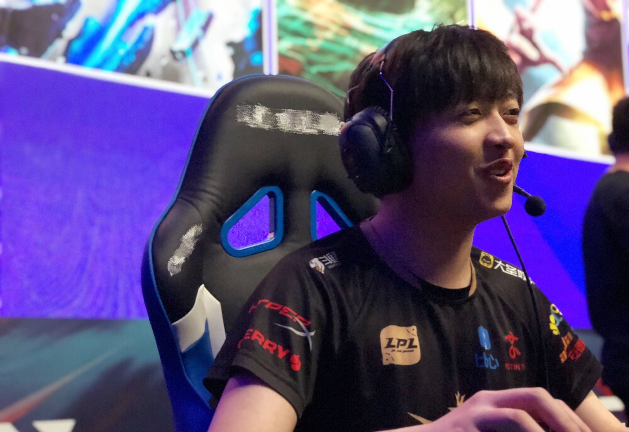 原创lplv5惨败dmootto成人气消费品教练怒喷粉丝