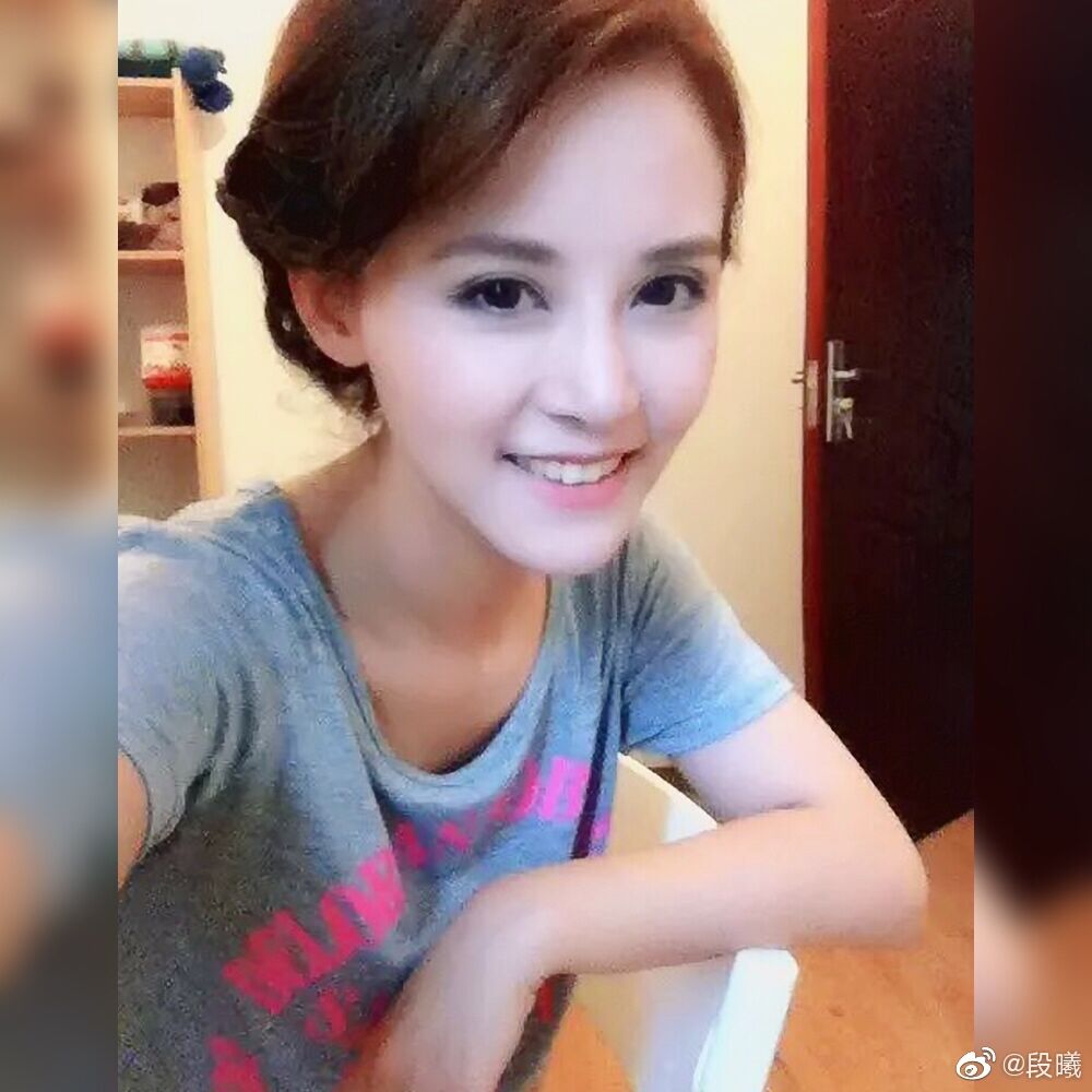 张杰前女友罕见发自拍颜值不输谢娜被黑十几年心态依然很好
