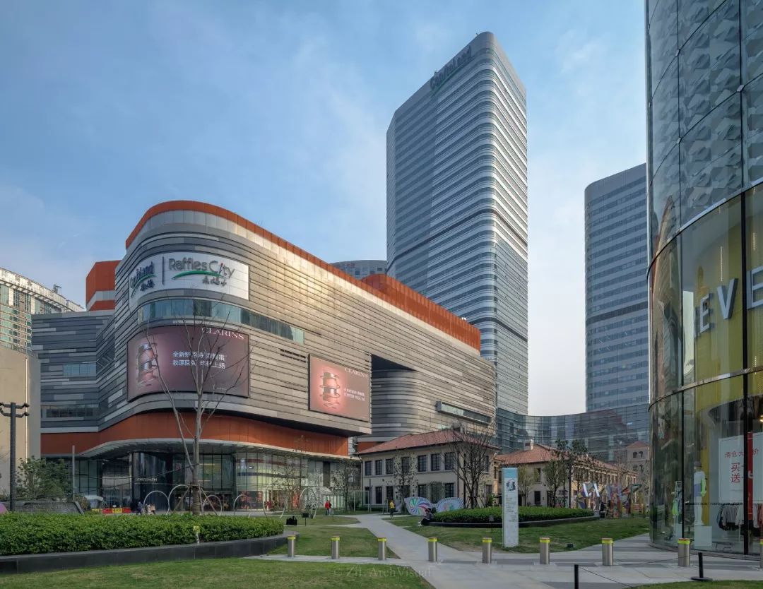 长宁来福士广场是凯德集团历史上首例在同一座城市建造的第二座来福士