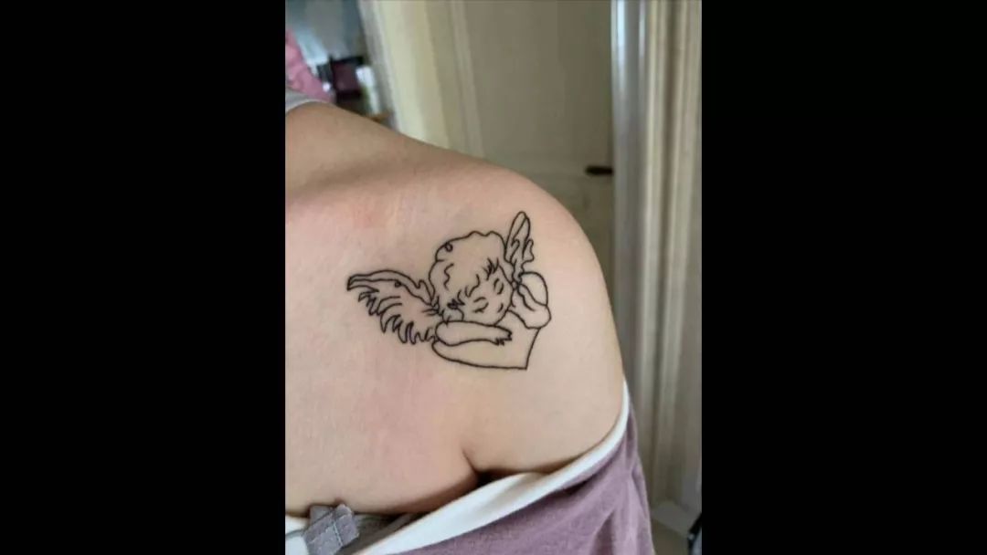 左天使右长乐14岁初中女生偷偷去纹身老妈吃不消