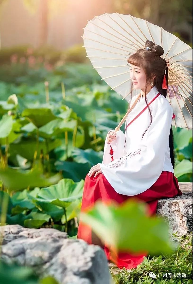 油纸伞三大写真区供你玩转