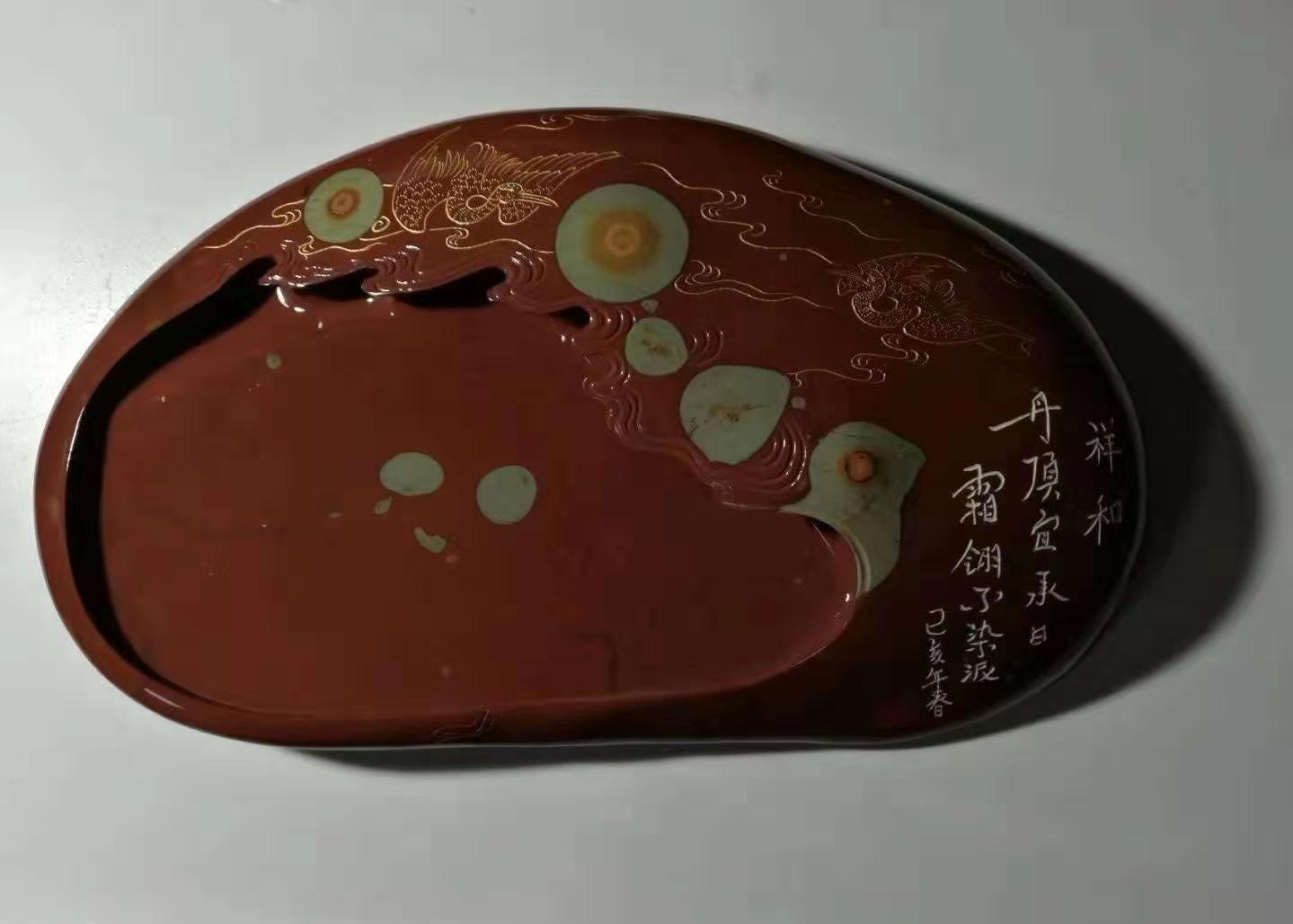 河南方城有个黄石山山下有个问石斋问石斋里有个砚雕大师赵祥建