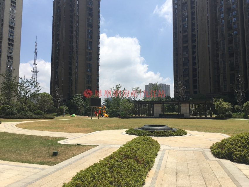 震惊浔阳区学区房一路之隔差价近4000元㎡什么情况