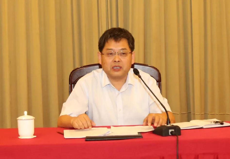 党组成员,市委教育工委副书记 方辉市教育局副局长党组成员王 纮市