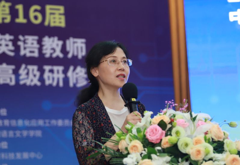 语学院教授,硕士生导师,英语教育系主任杨晓钰分享了自己独特的见解