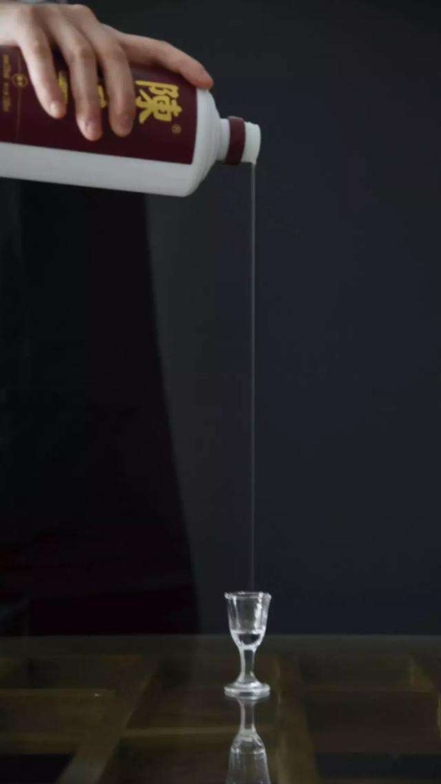 学会像卖油翁那样拉酒线