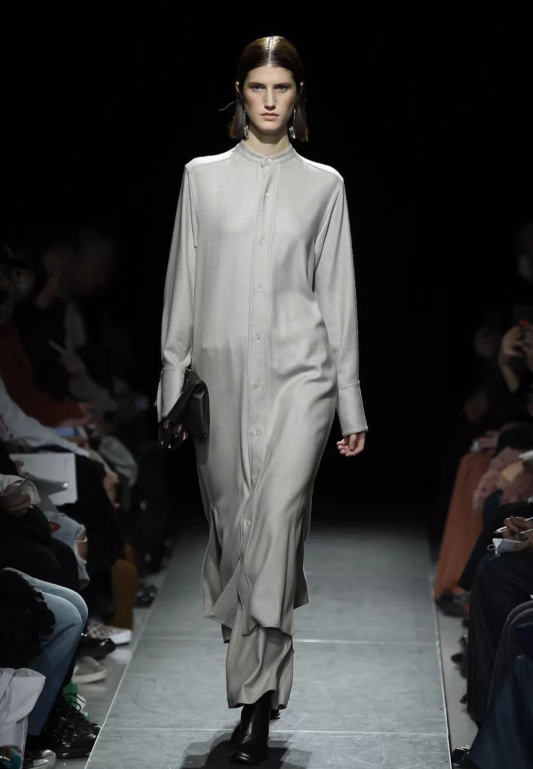 最美极简风穿搭美得真高级