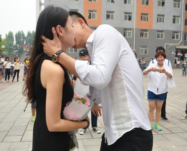 男子求爱被拒绝 因爱生恨网络骚扰女大学生