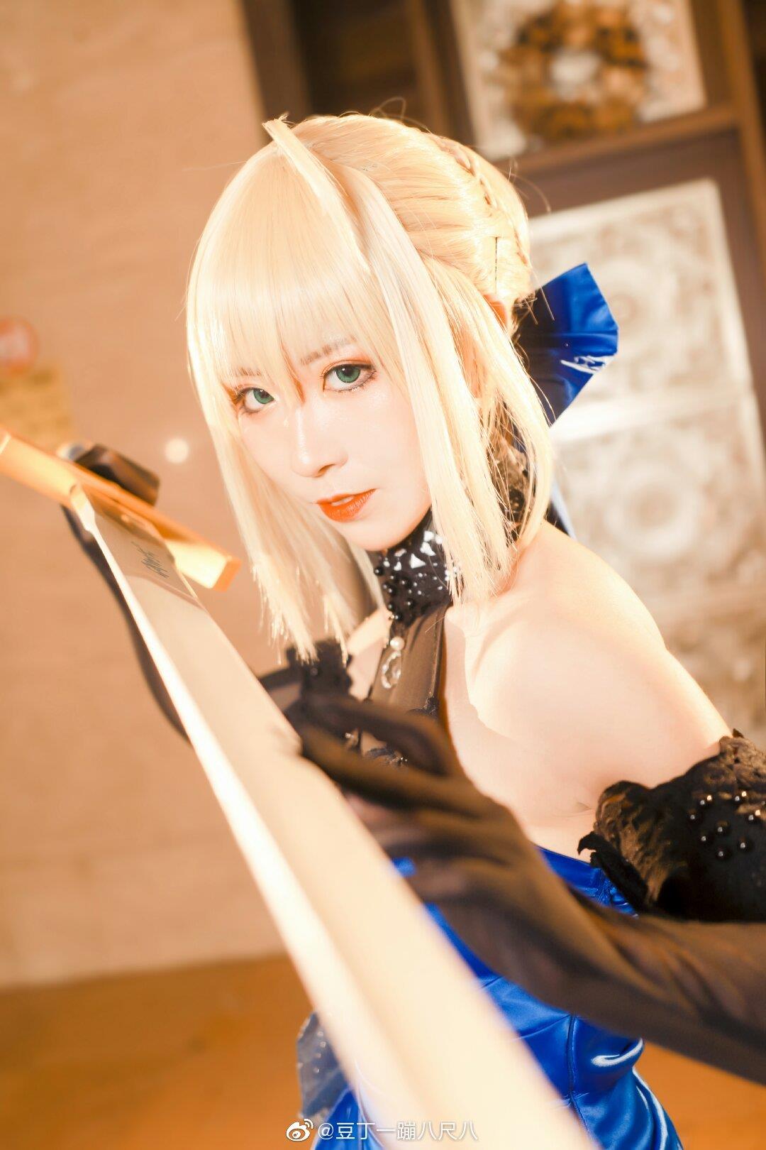 fate-吾王saber甜美靓丽心动永远不只一次