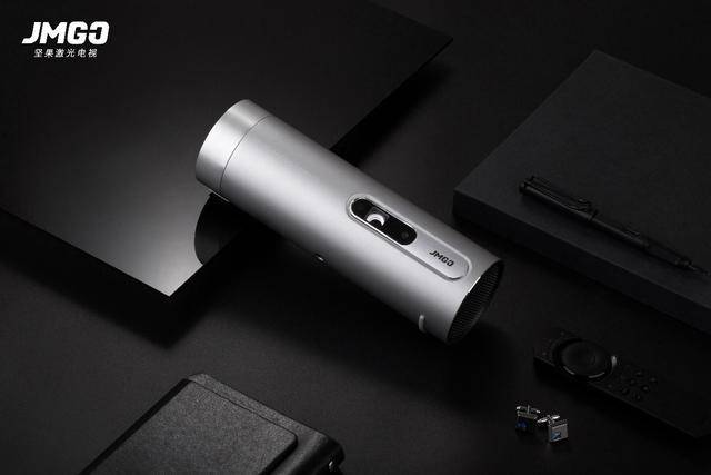 坚果p3便携投影旗舰级配置灵活便携