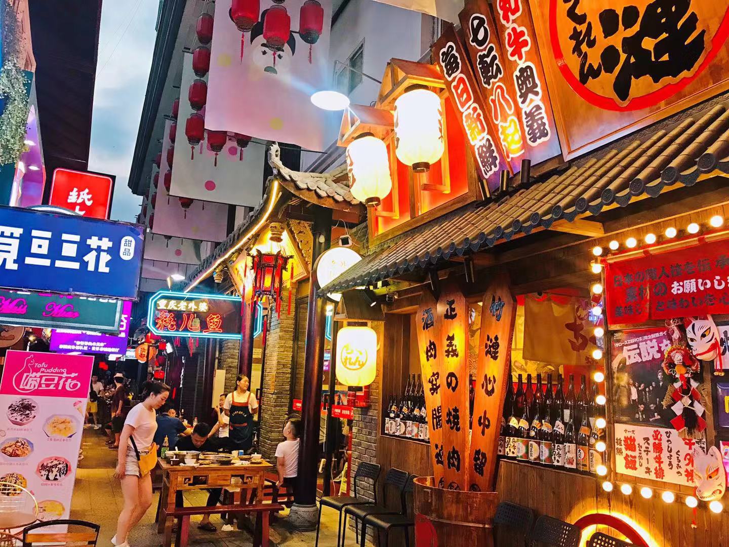 香香巷,那条不为人知美食街巷的百态人生!