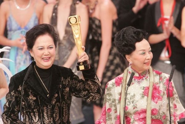 tvb"御用阿婆"离世,享年81岁…你一定看过她演的剧!_夏萍